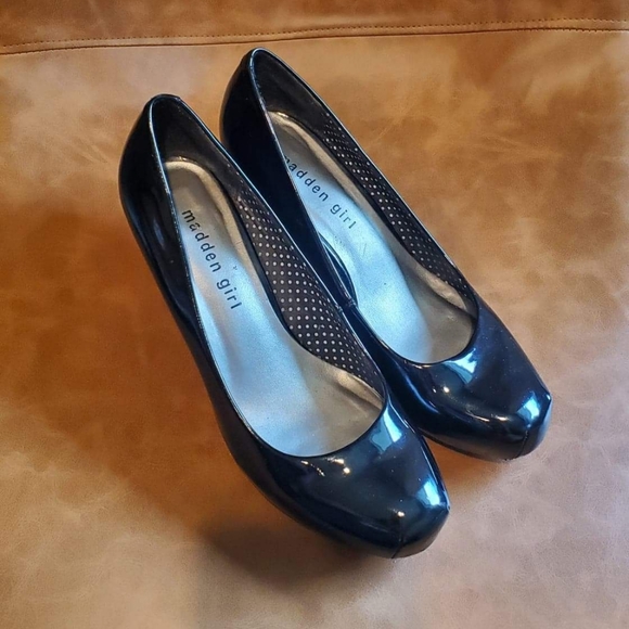 Madden Girl Black Heels - Picture 2 of 4